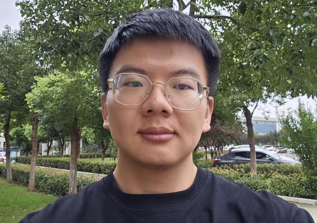 刘康乐 辅导员